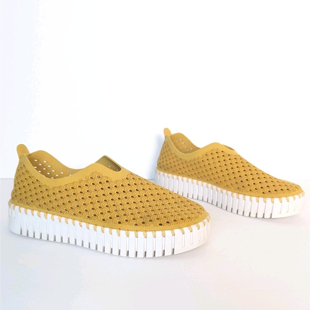 Ilse Jacobsen Tulip 139 Flats Womens 39 Goldenrod Perforated Slip On Casual Shoe